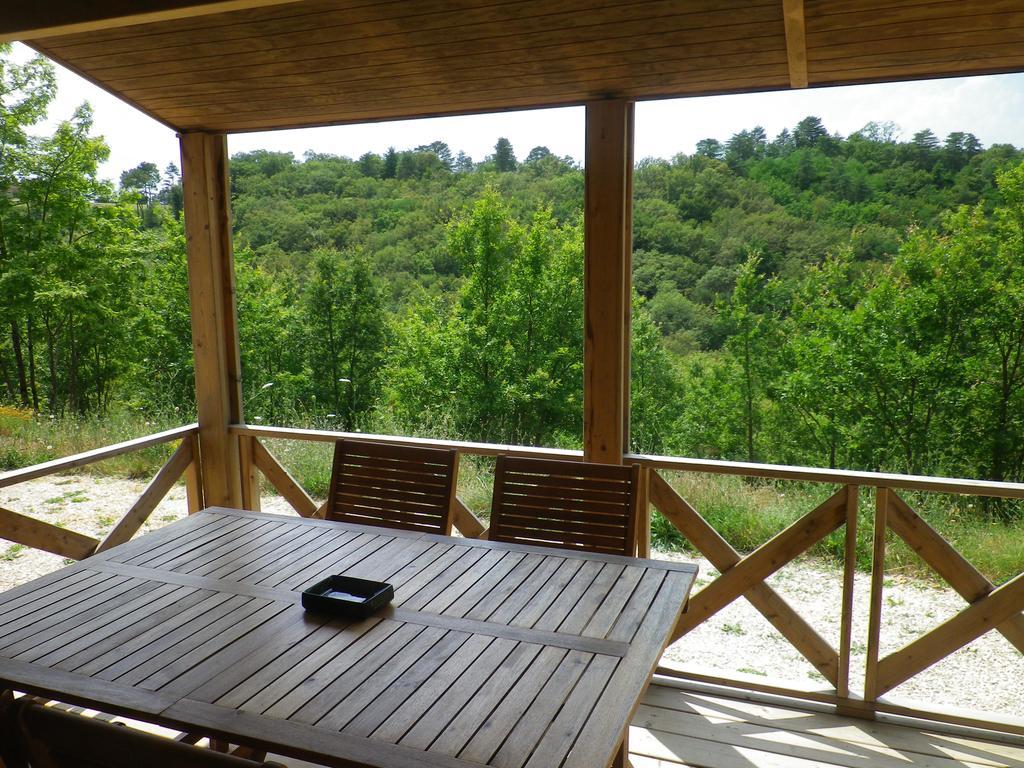 Le Village Enchanteur La Chapelle-Aubareil Экстерьер фото